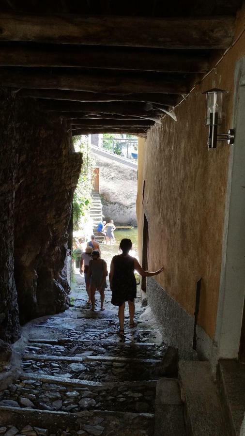 Gli Ulivi Di Nesso Villa Ngoại thất bức ảnh